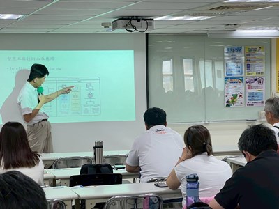 職涯講座-培養藍領轉職力課程-認識智慧工廠入門_0_0