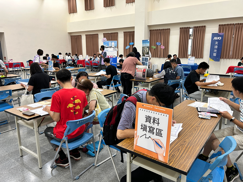 10-民眾填寫履歷資料情形