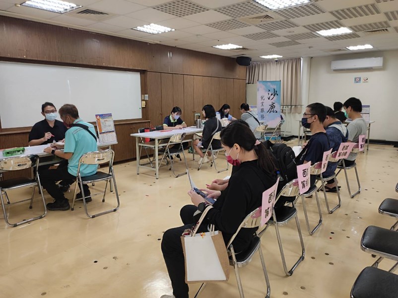 求職民眾等待面試區