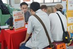 徵才廠商現場設攤面試