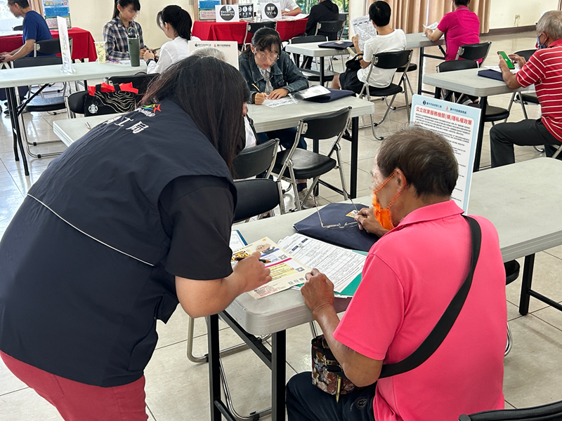 15-走動式宣導五五就業促進獎勵相關措施